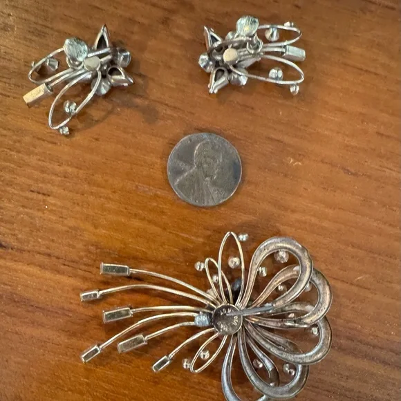 Vintage M & S Brooch & Earrings Set—1/20 12k Gold Filled, Pink/Clear Rhinestones - Picture 7 of 9